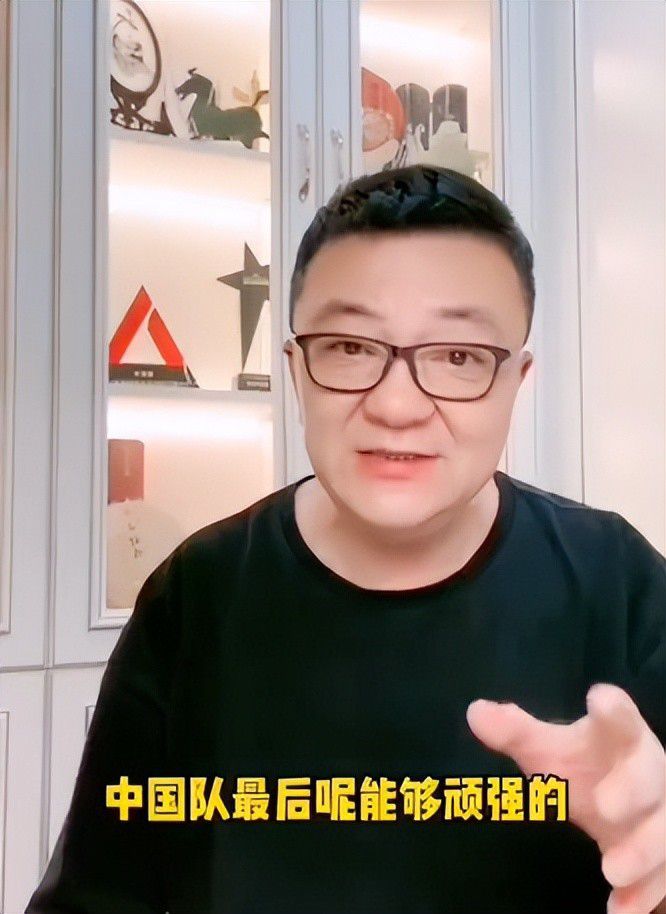 在那之后，我们找到了进入比赛状态的方法，半场结束后我们应该取得进球，是不是应该赢球呢？我不知道，不过我们应该进球的，我们有这样的时刻，高压做得很好。